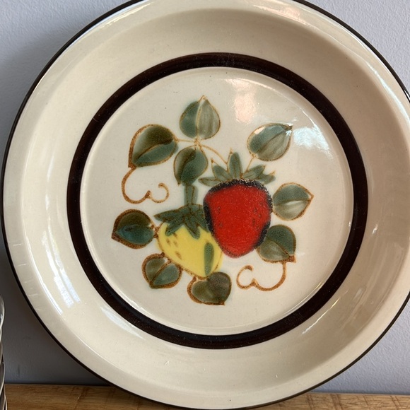 Sears Roebuck Vintage “Strawberries” Salad Plates set-of-8 - Picture 2 of 5